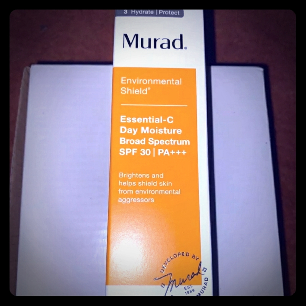 Murad essential c day moisture spf 30